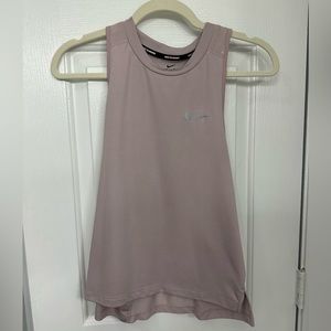 Light pink racer back Nike tank top | dri fit